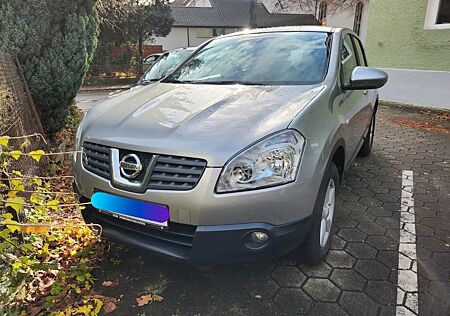 Nissan Qashqai gebraucht kaufen Nissan Qashqai 1.6 Acenta TÜV, Scheckheft,Ahk,Temp,Klim