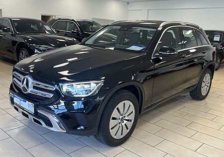 Mercedes-Benz GLC 300 e 4Matic*Business*LED*Navi*ACC*R-Cam*SHZ