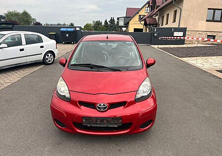 Toyota Aygo (X) Aygo AYGO CoolRed