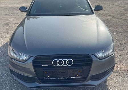 Audi A4 Avant S line Sportpaket / plus quattro