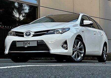 Toyota Auris Touring Sports Hybrid*Life+*Pano*Kamera*