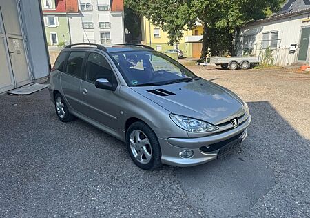 Peugeot 206 SW Tendance Automatik Neue tüv