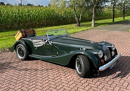 Morgan Plus 8