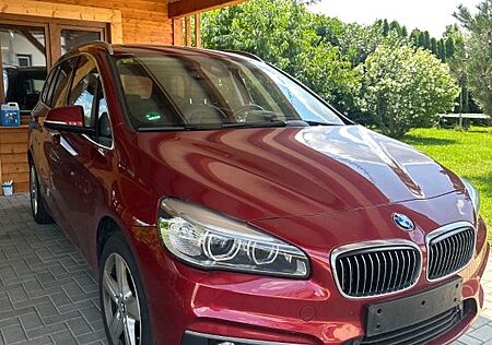 BMW 2er 220 Gran Tourer 220d xDrive Luxury Line Vollaus.