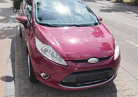 Ford Fiesta 1,25 60kW Titanium ,klima,1 Jahr Tüv
