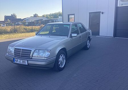 Mercedes-Benz 280 E
