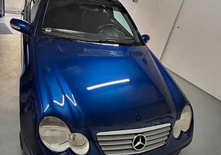 Mercedes-Benz 200 CLC Kompressor Tüv Neu / Klima Anhängerkup.