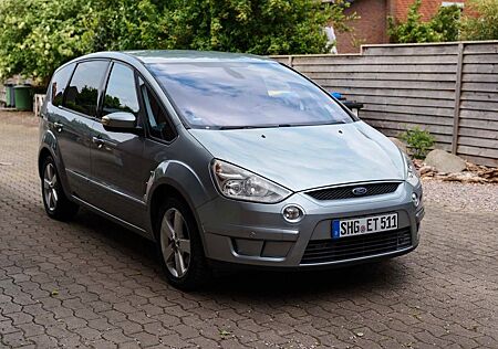 Ford S-Max 2,0 Titanium Titanium