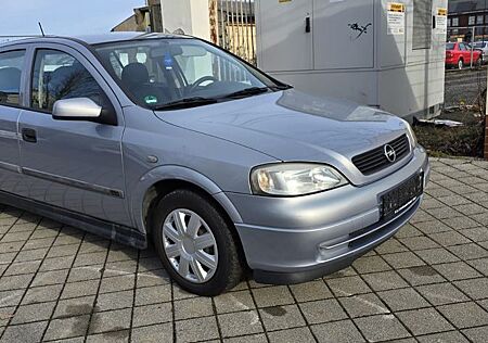 Opel Astra -CC