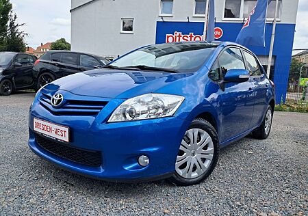 Toyota Auris Life+