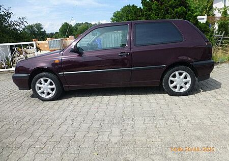 VW Golf Volkswagen 1.8 55kW GL - Sondermod. Savoy - TÜV 8/2026