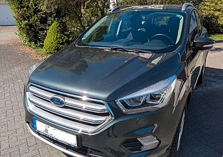 Ford Kuga 1,5 EcoBoost 4x2 149 PS Titanium