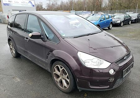 Ford S-Max Titanium