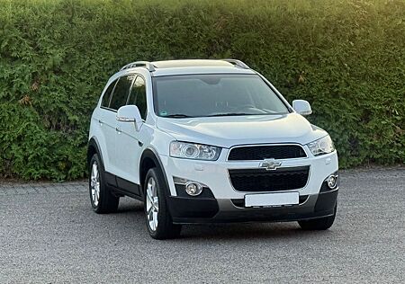Chevrolet Captiva 2.2 D LTZ 4WD/7SITZER/AHK/LEDER/NAVI/KAM