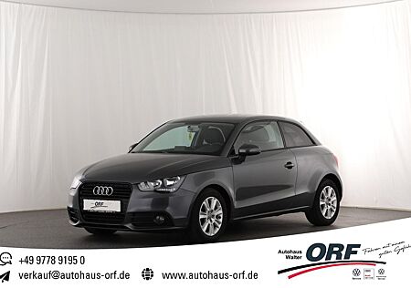 Audi A1 1.6 TDI attraction NAVI OPTIKPAKET SITZHZG NE