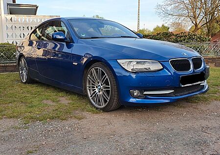 BMW 320i E92 Coupé / M Felgen / Sportfahrwerk