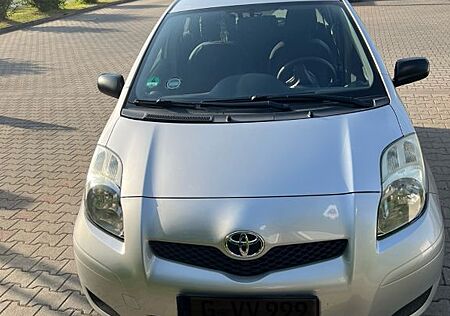 Toyota Yaris 1,33-l-Dual-VVT-i Cool Cool