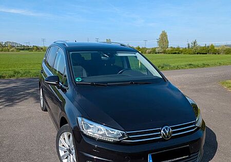 VW Touran Volkswagen 1.5 TSI DSG Highline+Werksgarantie