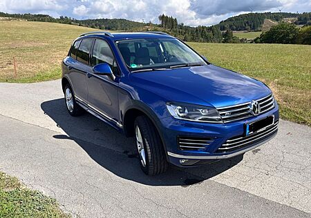 VW Touareg Volkswagen 3.0 V6 TDI SCR Tiptronic Luftf. R-Line