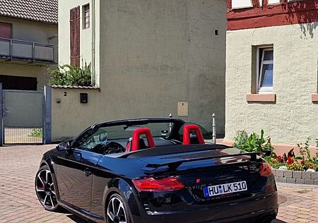 Audi TT RS Roadster -VMAX 280 - B & O - Nackenheizung