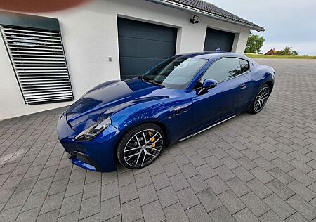 Maserati GranTurismo 3.0 V6 Trofeo Auto AWD / Inz/Tausch