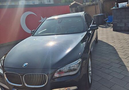 BMW 730d FACELIFT M-PACKET Tüv NEU bis 09.2026