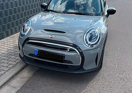 Mini Cooper SE Essential Trim Essential Trim