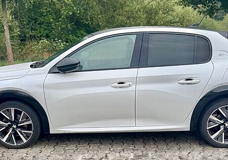 Peugeot 208 PureTech 100 EAT8 GT Pack GT Pack