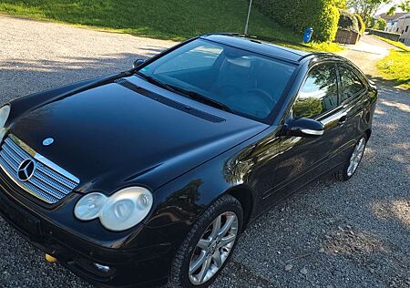 Mercedes-Benz 320 C320 Sportcoupe Panoramadach TÜV 04.2027