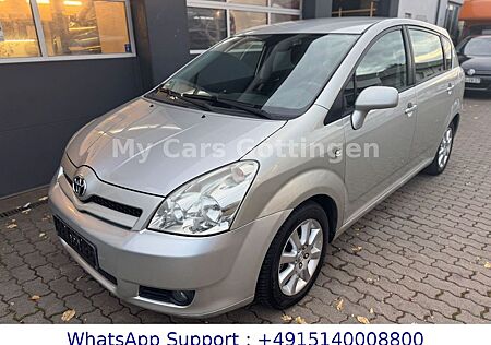 Toyota Corolla Verso 1.8 Executive Automatik 7 Sitzer