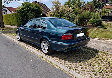 BMW 520i A -