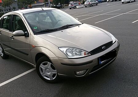 Ford Focus - mit neuen Ganzjahresreifen