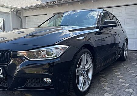 BMW 320d xDrive Sport Line Sport Line