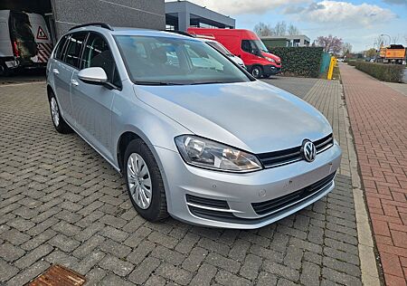 VW Golf Volkswagen 1.2 TSI BMT Trendline Variant
