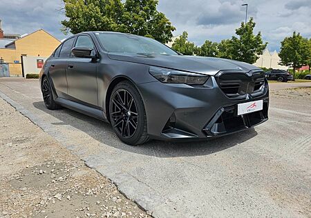 BMW M5 Plug-In Hybrid xDrive A