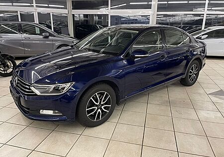 VW Passat Volkswagen 1,4 TSI BMT Trendlin BMT/Start-Stopp 1.Hd