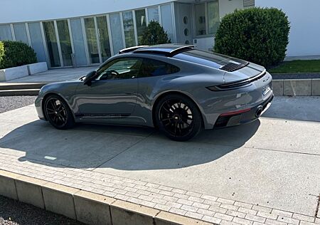 Porsche 992 Carrera GTS Coupé Carrera GTS nur 800 Km NEU