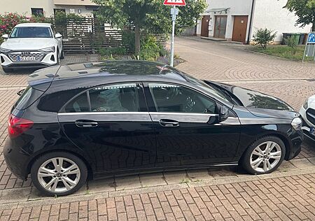 Mercedes-Benz A 180 -