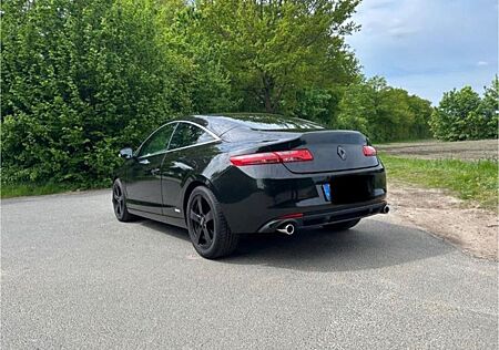 Renault Laguna Coupé MONACO GP dCi 150 FAP MONACO GP