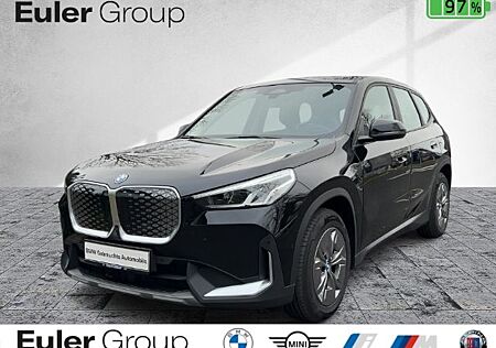 BMW iX1 xDr 30 AD SHZ NAV Rückfahrkamera LED El. Hec