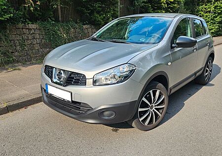 Nissan Qashqai 1.6 AHK Tempomat Navi Klima HU ne