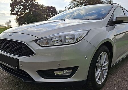 Ford Focus 1,5 EcoBoost 110kW Business Turnier *AHK