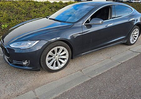 Tesla Model S 90D 2016 free Supercharging