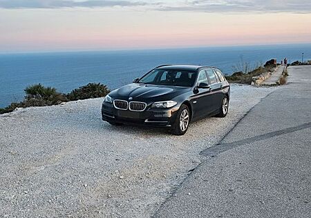 BMW 520d xDrive Touring A LCI- Head Up NAV prof Inno