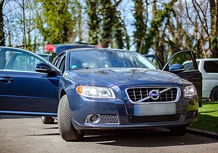Volvo V70 D5 AWD Summum Geartronic Summum