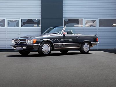 Mercedes-Benz SL 560
