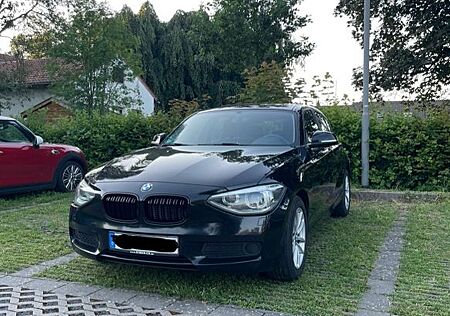 BMW 118d 118 (F20) - TÜV und Service NEU