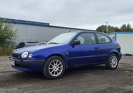 Toyota Corolla 1.6 benzin, manual,