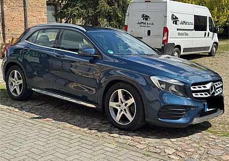 Mercedes-Benz GLA 220 d DCT -