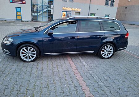 VW Passat Variant Volkswagen 2.0 TDI 125kW Highline BMT Va...